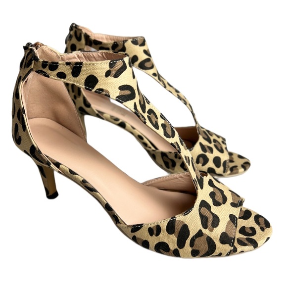 SHEIN Shoes - Leopard Print Heels Strappy Sandals Women’s Size 9.5